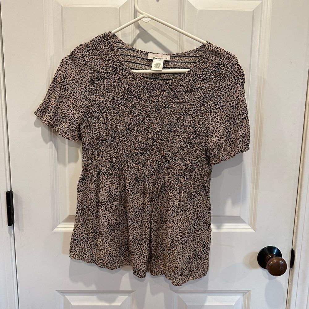 Urban Romantics medium leopard shirt sleeve baby doll shirt